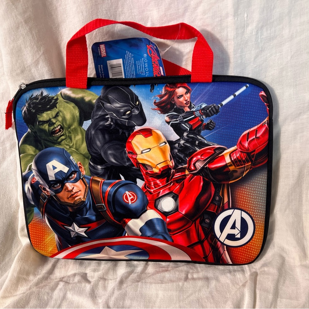 Marvel Avengers Tech Zippered Carry Case